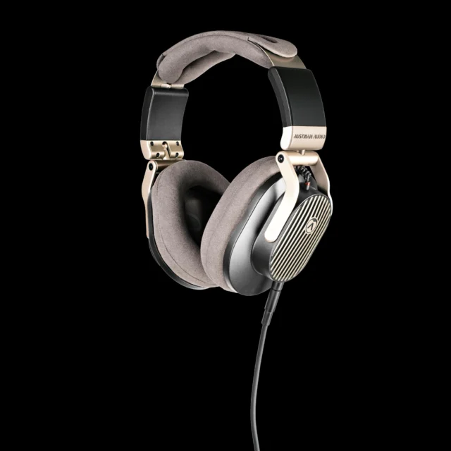 Nouveauté - Austrian Audio, digne descendant de la célèbre marque AKG, présente son nouveau casque haut de gamme, à mi chemin entre la hifi et le studio !

Austrian Audio -  The Arranger 🎧